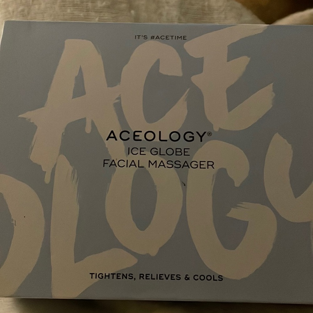 ACEOLOGY The Original Blue Ice Globe Facial Massager
